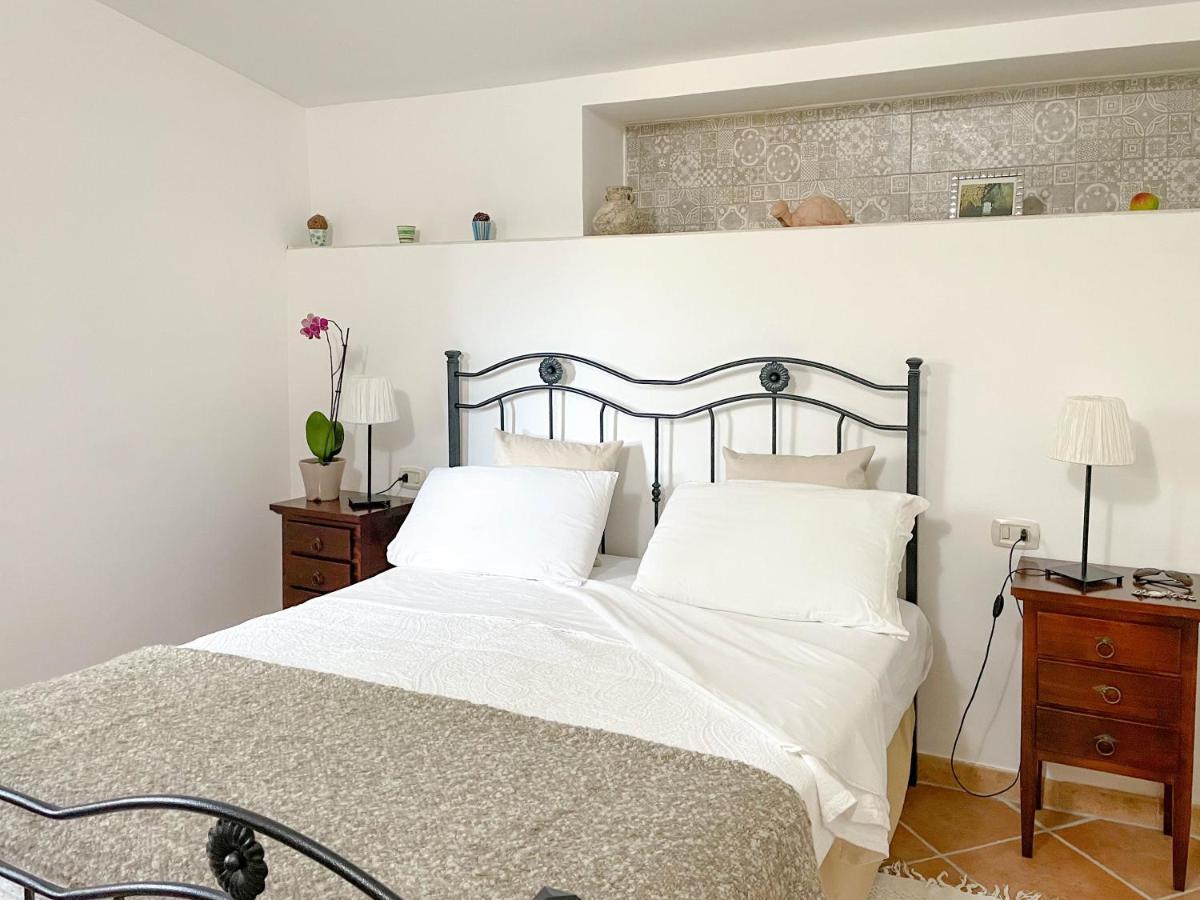 بالينورو Residence E B&B Villamirella المظهر الخارجي الصورة