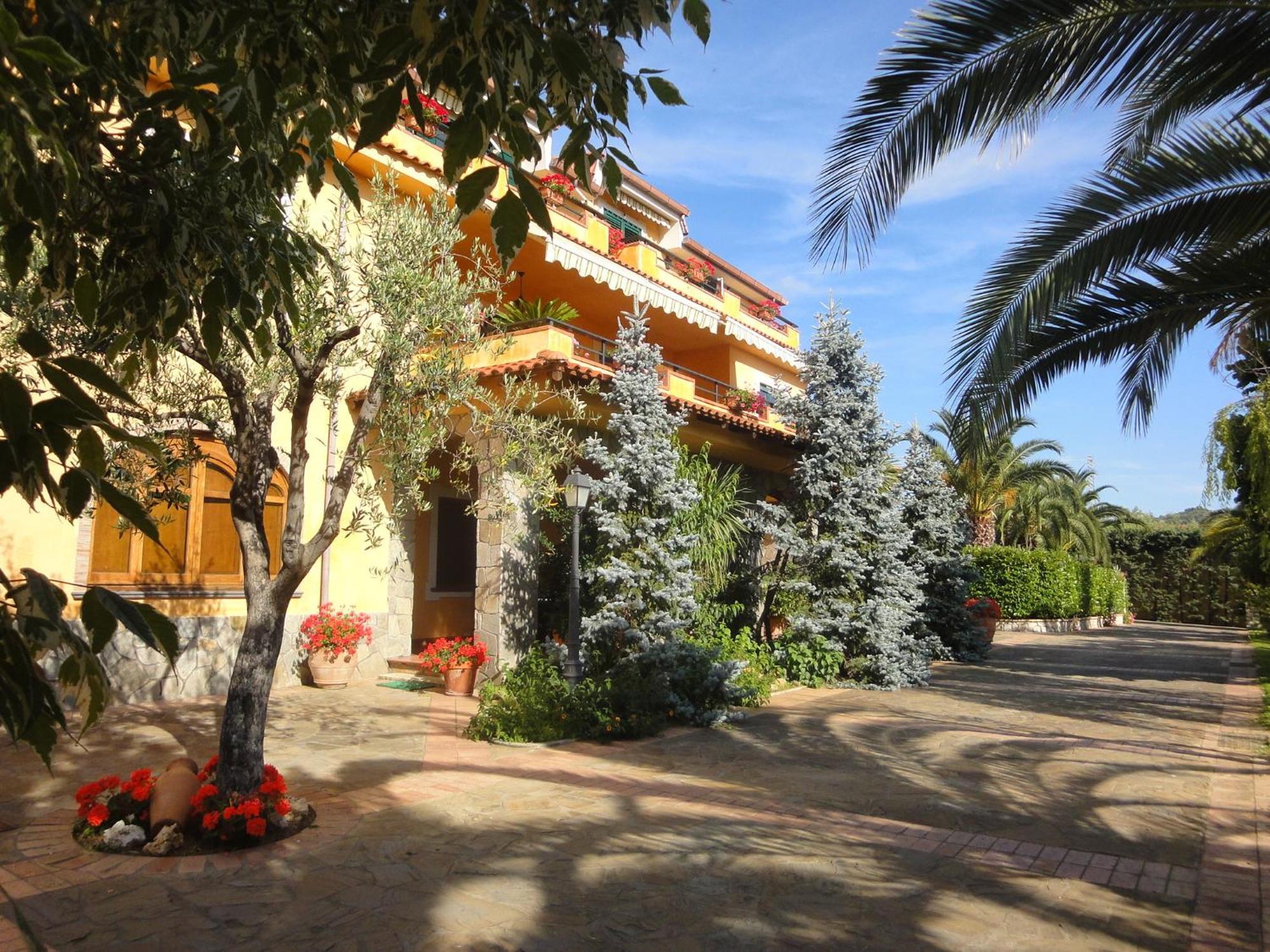 بالينورو Residence E B&B Villamirella المظهر الخارجي الصورة