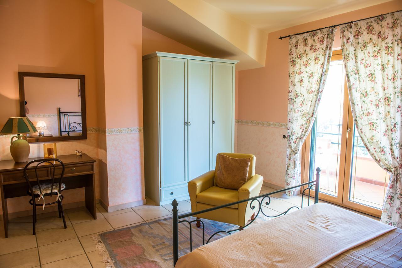 بالينورو Residence E B&B Villamirella المظهر الخارجي الصورة